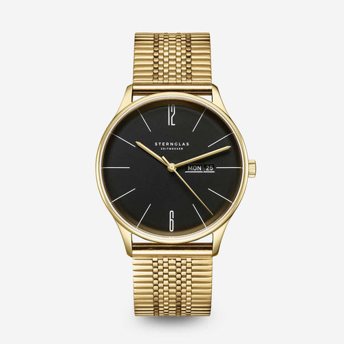 Berlin piano black