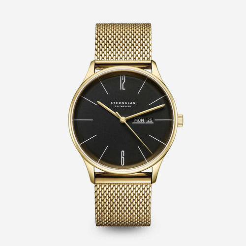 Berlin piano black