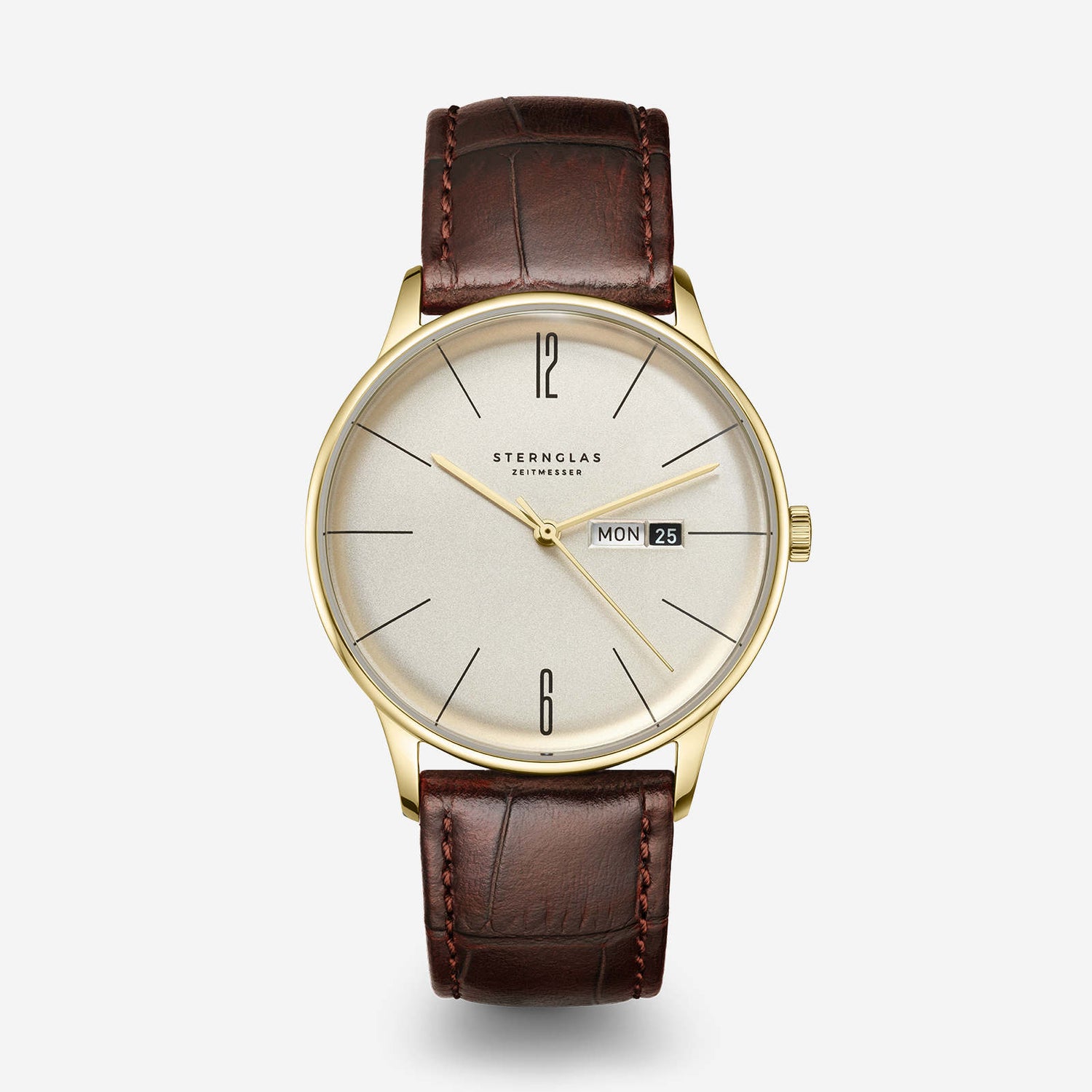 popup|Curved vintage-style dial|Inspired by the Berlin train station in Hamburg over 150 years ago, the dial is reduced and kept clear. The fine satin finish gives the dial with its delicate indices a timeless classic look.
