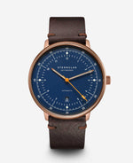 popup|Maritime dial with Luminova|The dark blue satin-finished dial with fine curvature gives the model a noble vintage character.