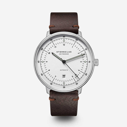 popup|A homage to the Hanseatic city|Inspired by measuring instruments from seafaring, the focus of the Hamburg Automatic is clearly on function.